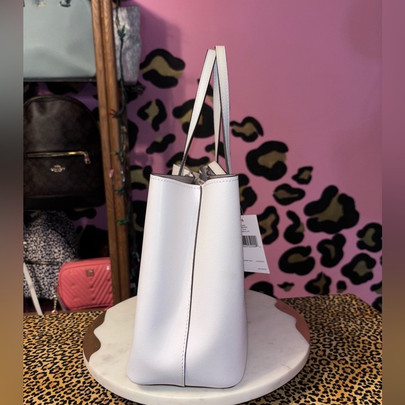 KATE SPADE OFF WHITE PURSE - Picture 3 of 7